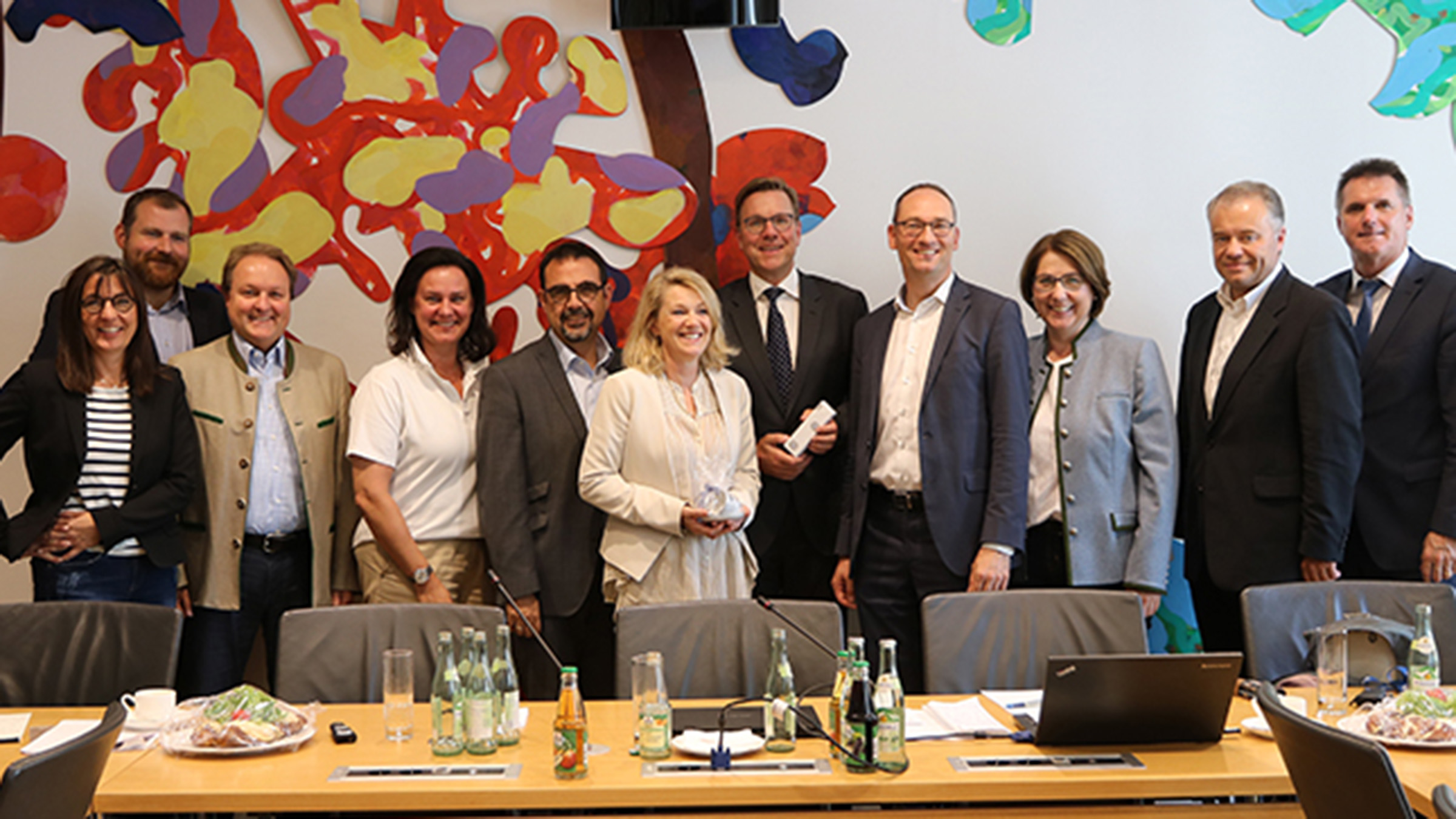 Gruppenbild zum Beitrag "Politik beginnt mit einer Idee"