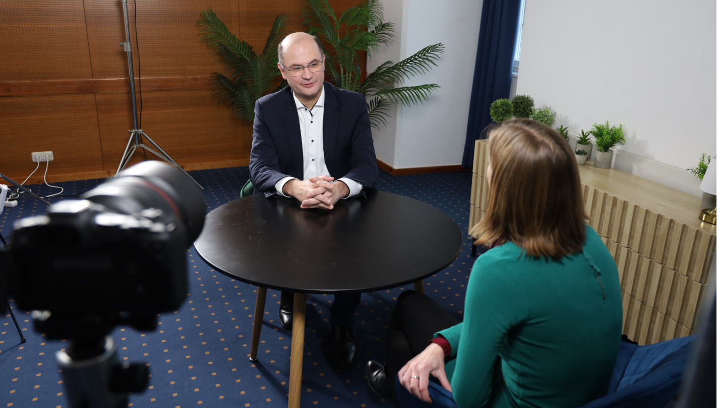 Albert Füracker im Interview