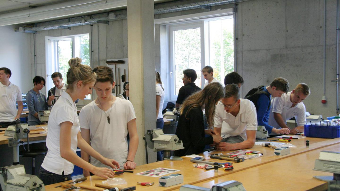 Bild zum Beitrag "Berufsorientierung an bayerischen Schulen"